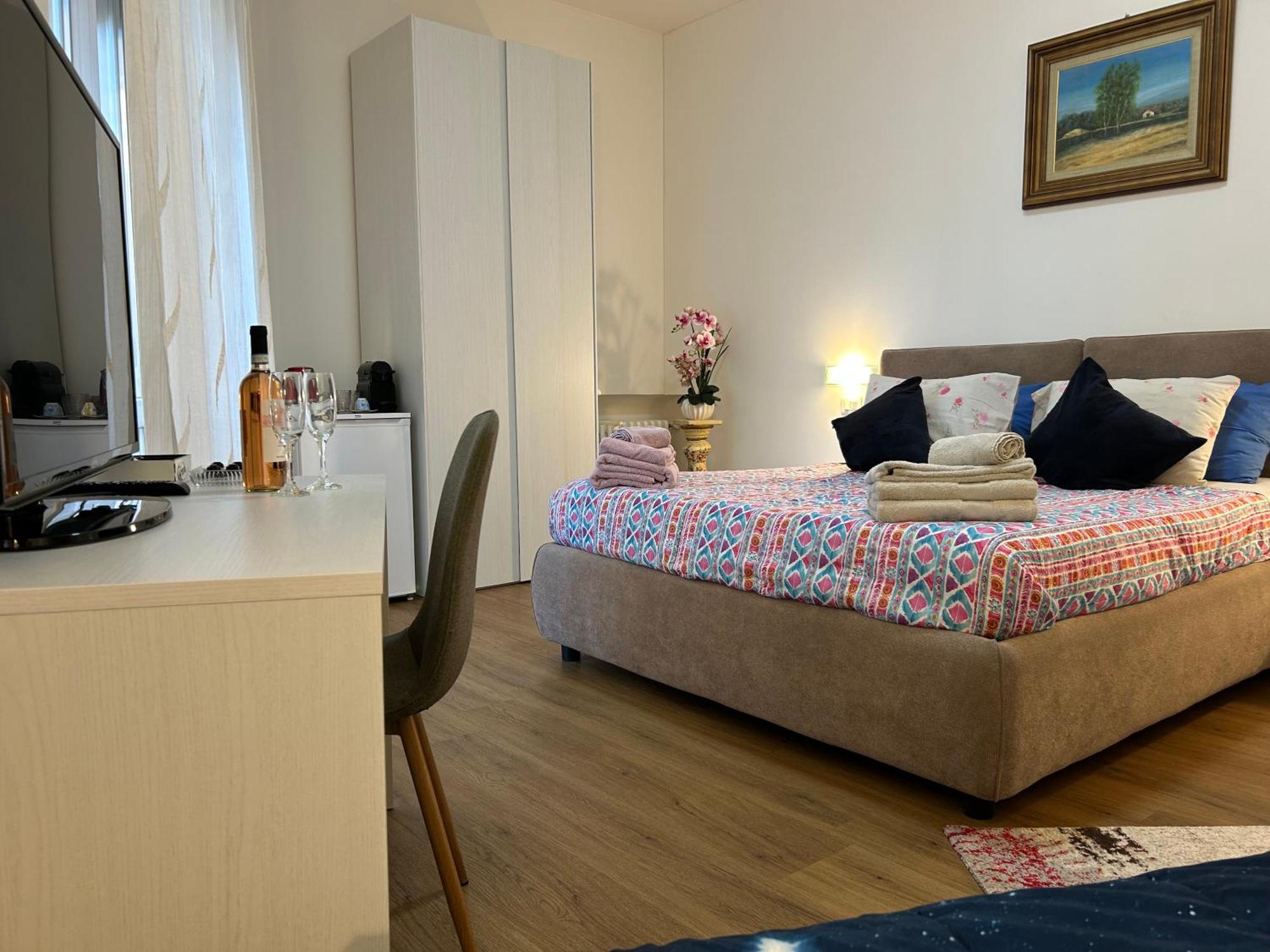 Valverde Apartment And Rooms Верона Экстерьер фото