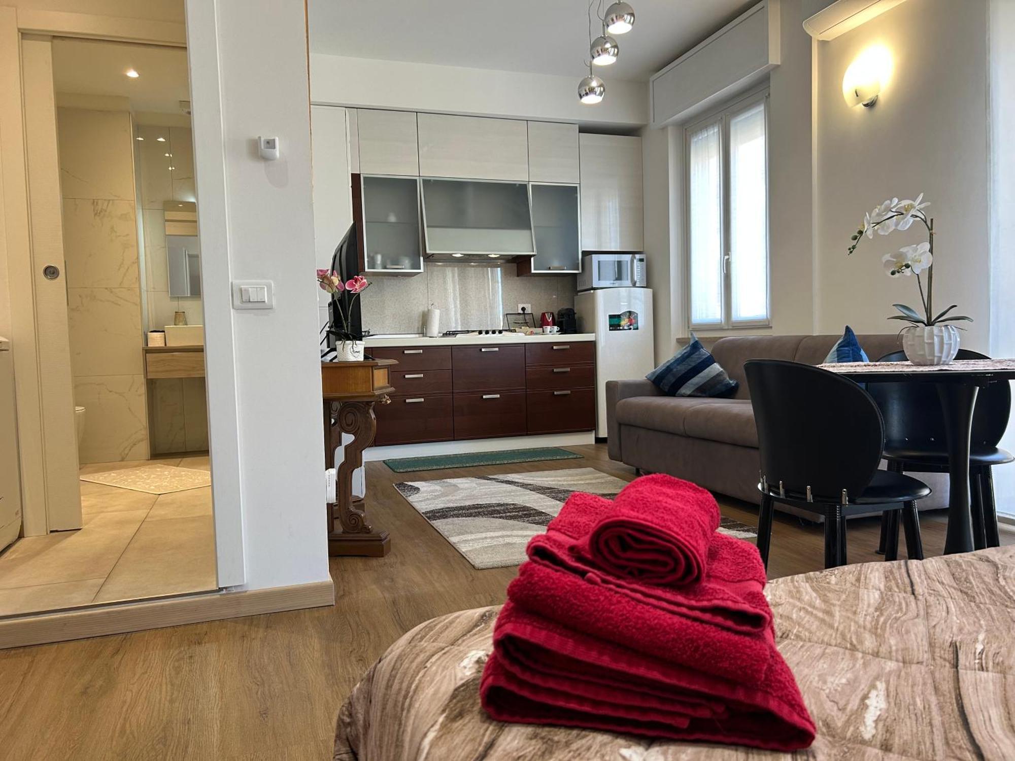 Valverde Apartment And Rooms Верона Экстерьер фото
