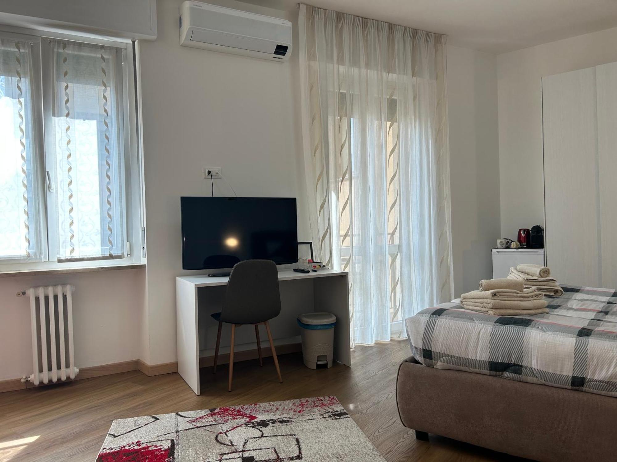 Valverde Apartment And Rooms Верона Экстерьер фото