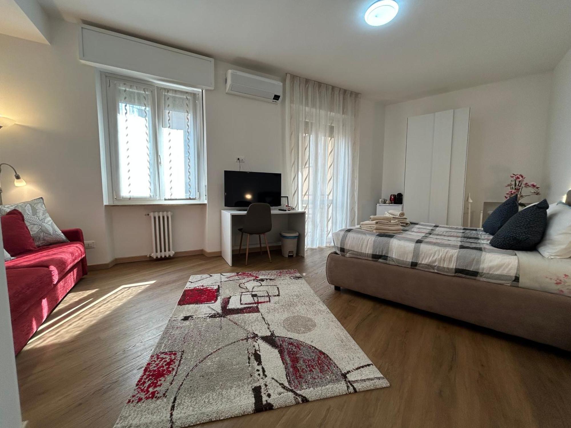 Valverde Apartment And Rooms Верона Экстерьер фото